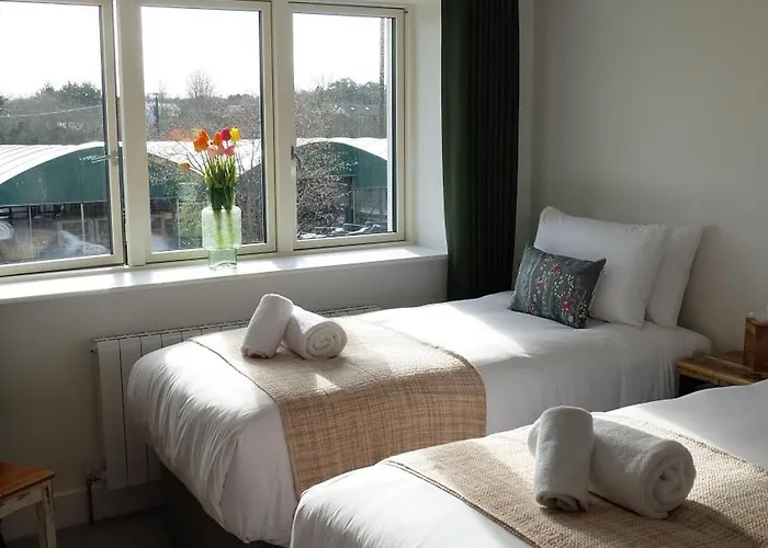 Гостевой дом Hidden Acres- With Double & Single Bed,