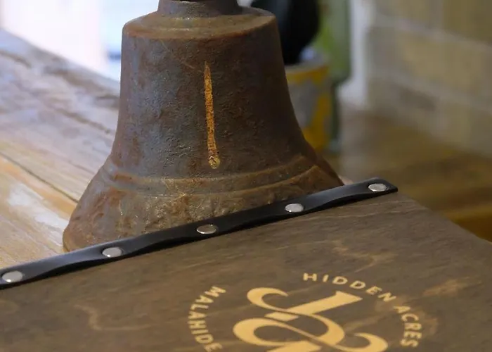 Hidden Acres- With Double & Single Bed, Guest house Malahide