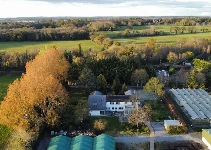 Guest house Hidden Acres- With Double & Single Bed, 3*