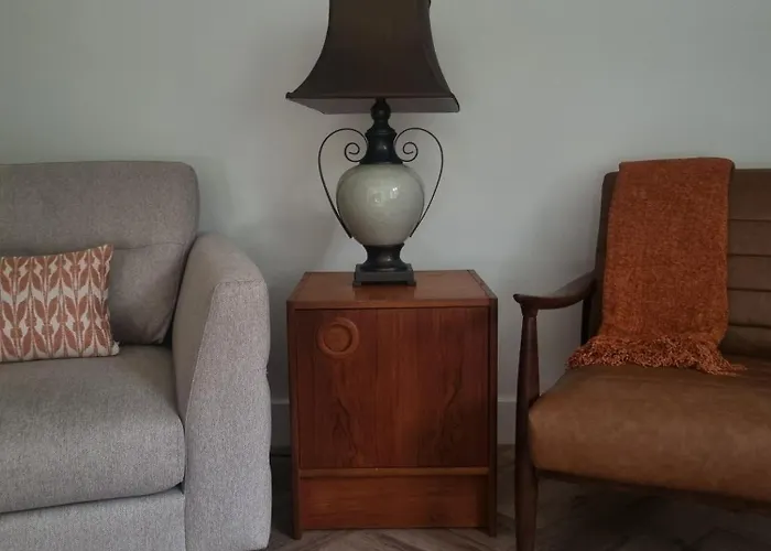 Гостевой дом Hidden Acres- With Double & Single Bed, Малахайд